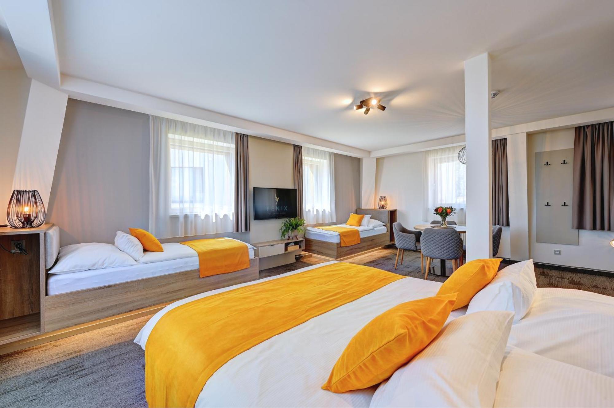 Wellness Hotel Fénix Liberec Kültér fotó